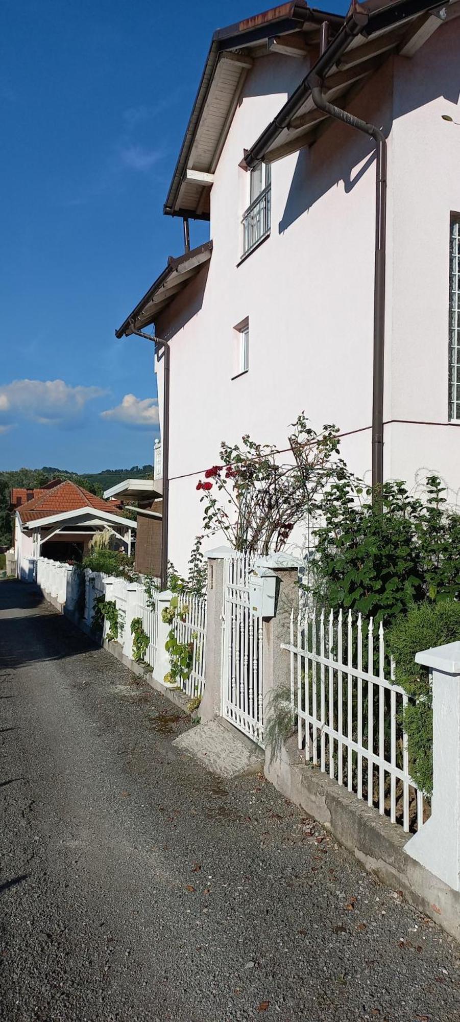 Holiday Home Peaceful Retreat Visoko Exterior foto