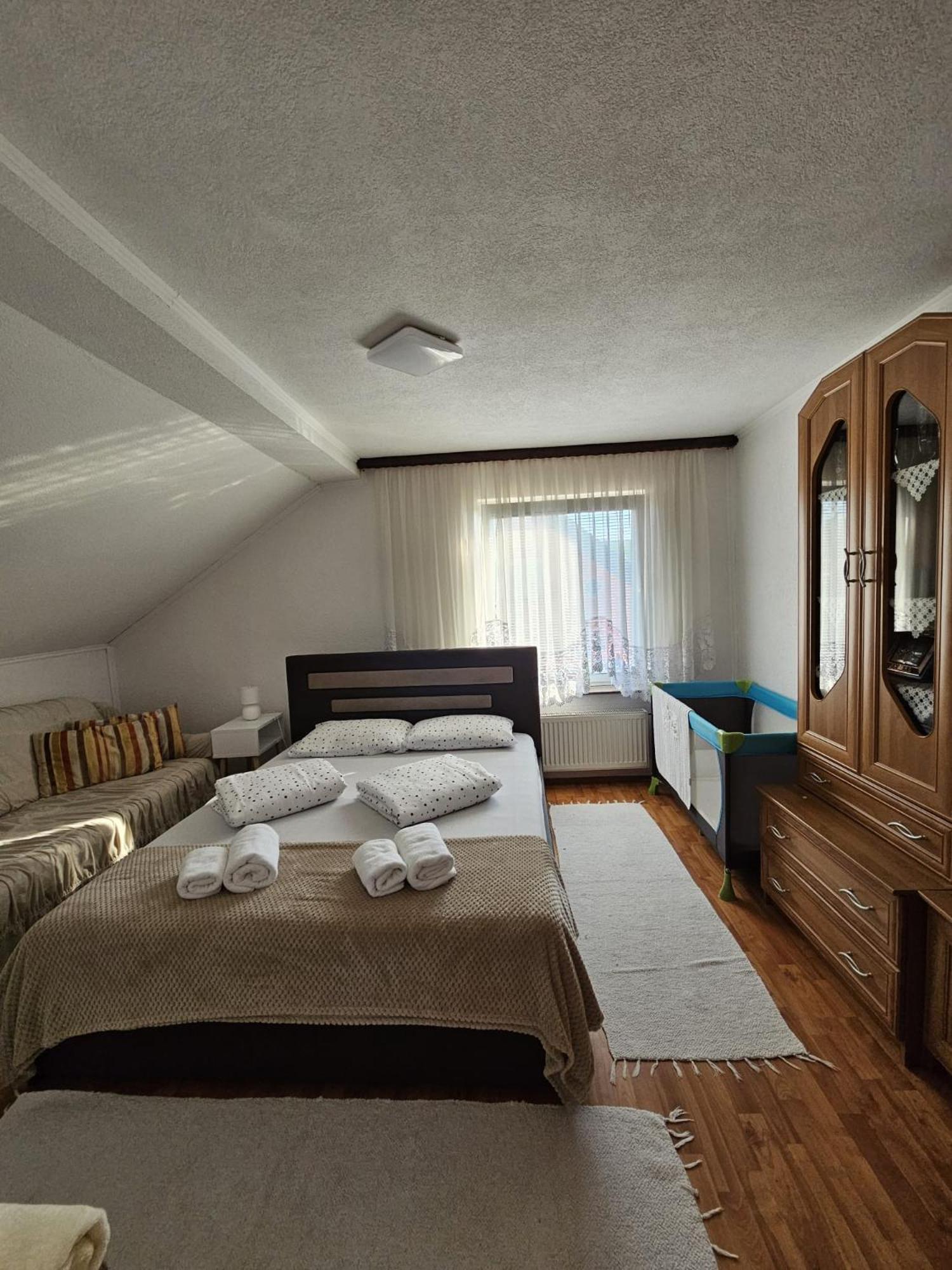 Holiday Home Peaceful Retreat Visoko Exterior foto
