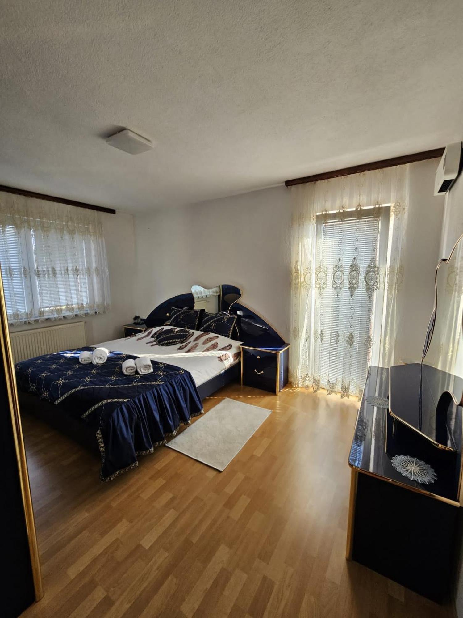 Holiday Home Peaceful Retreat Visoko Exterior foto